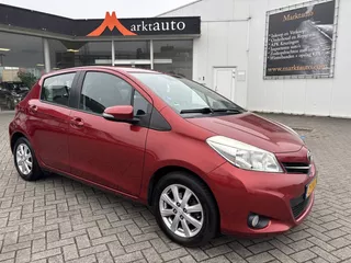 Toyota Yaris 1.0 VVT-i Aspiration met Trekhaak en ijskoude airco!