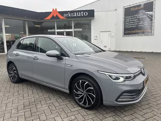 Volkswagen Golf 1.5 TSI Style Carplay AdaptCruise Massage