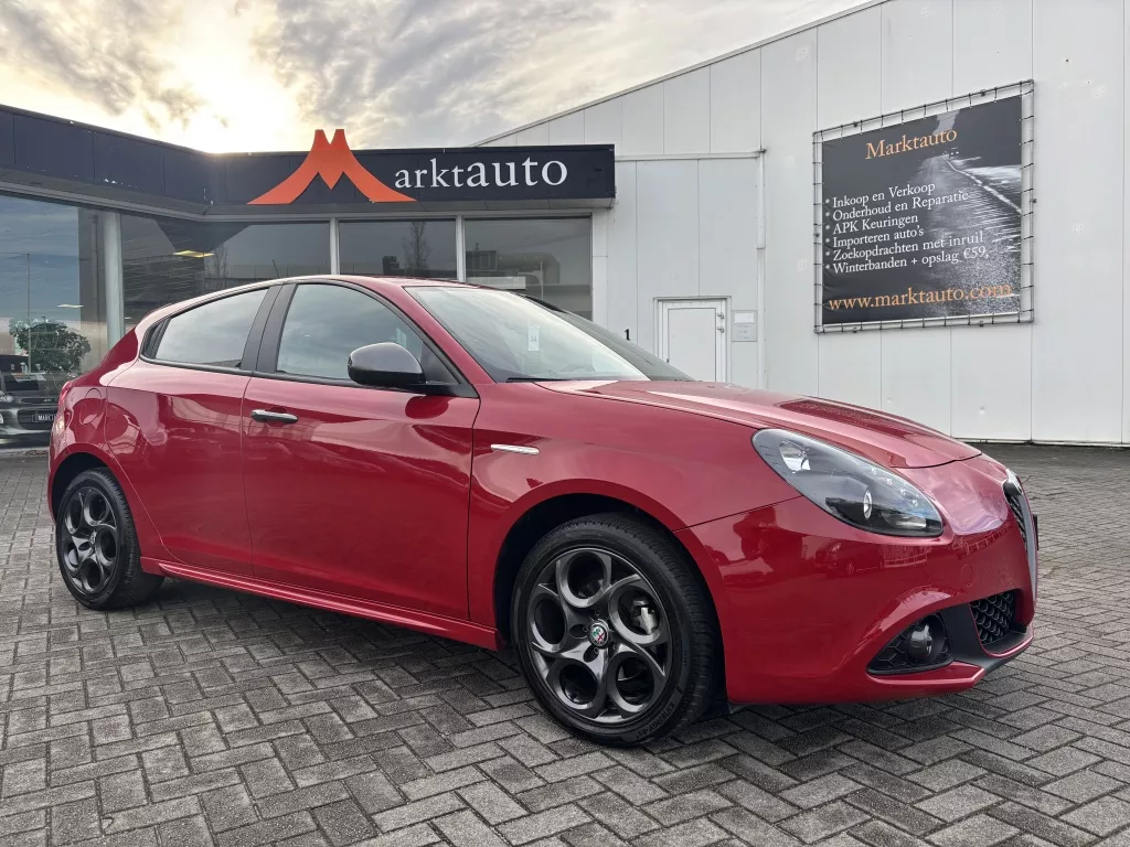 Alfa Romeo Giulietta 1.4 Turbo Super Navi Cruise Bluetooth Parkeersensoren