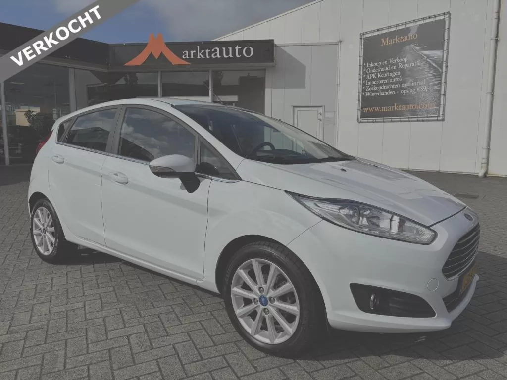 Ford Fiesta 1.0 EcoB. Titanium Navi Pdc Bluetooth Cruise VERKOCHT