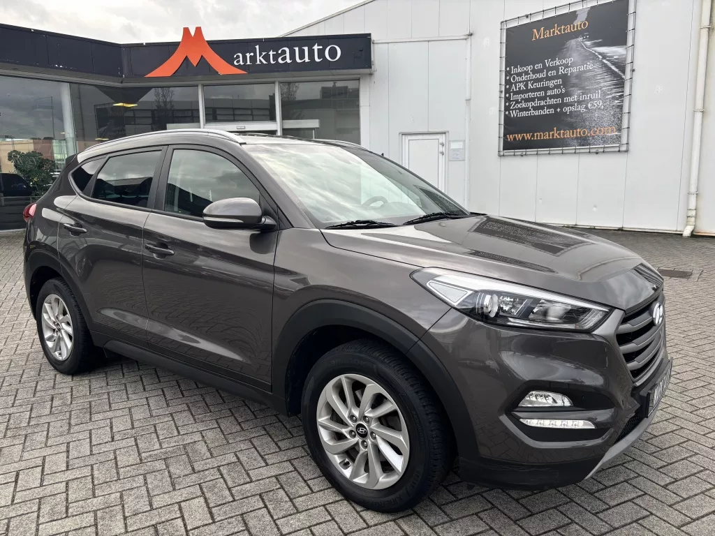 Hyundai Tucson 1.6 GDi Advantage Navi Camera Dode-hoek Bluetooth Hyundai Tucson 1.6 GDi Advantage Navi Camera Dode-hoek Bluetooth