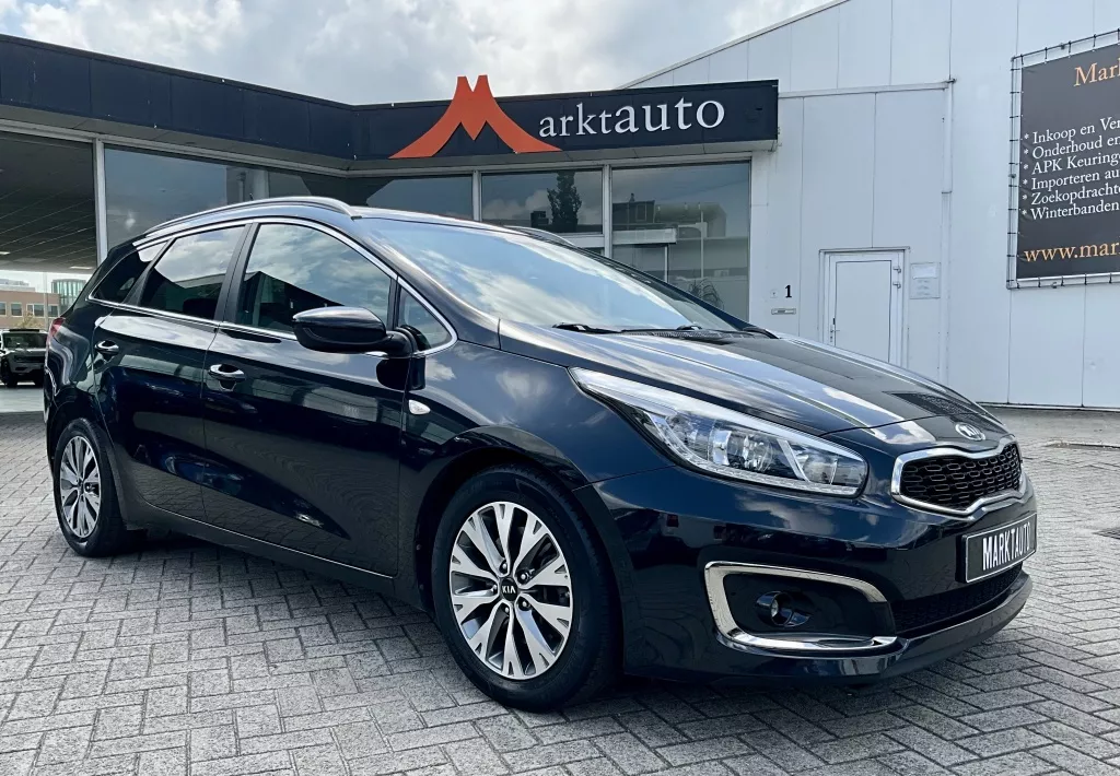 Kia cee'd 1.6 GDI ExecutiveL. Camera Climate Cruise Navi