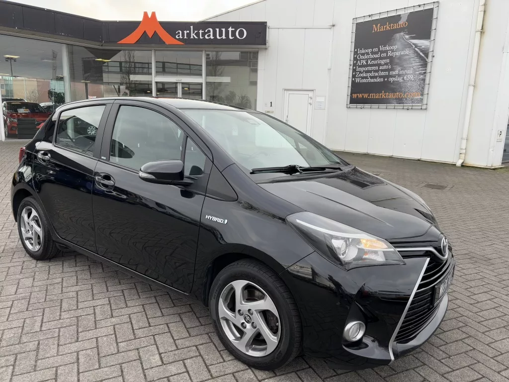 Toyota Yaris 1.5 Hybrid S-Edition Cruise Camera Bluetooth