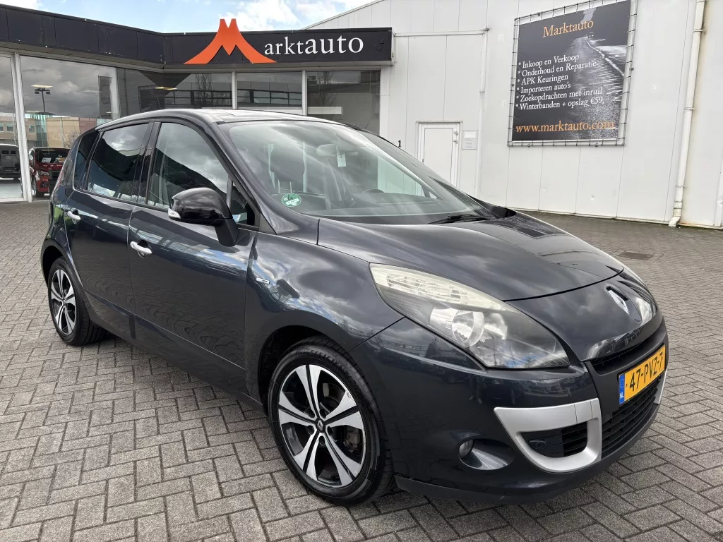 Renault Sc&eacute;nic 1.4 TCe Bose Panorama Camera Navi PDC Cruise