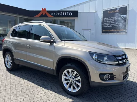 Volkswagen Tiguan 1.4 TSI Sport&amp;Style Navi Cruise Bluetooth Parkeersensoren
