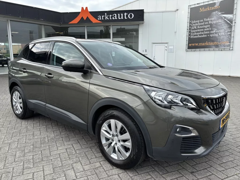 Peugeot 3008 1.2 PureTech Active Navi Carplay Trekhaak Parkeersensoren