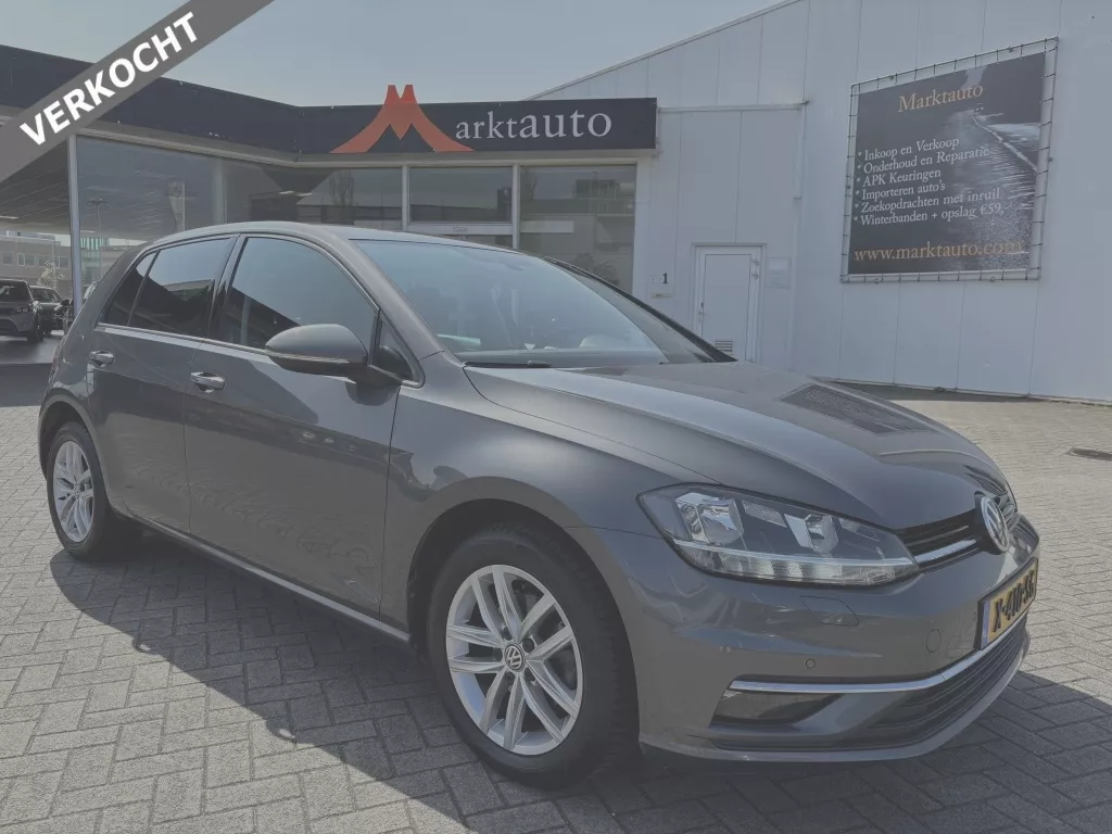 Volkswagen Golf 1.0 TSI Highline Navi Bluetooth Climate Pdc Stoelverwarming VERKOCHT