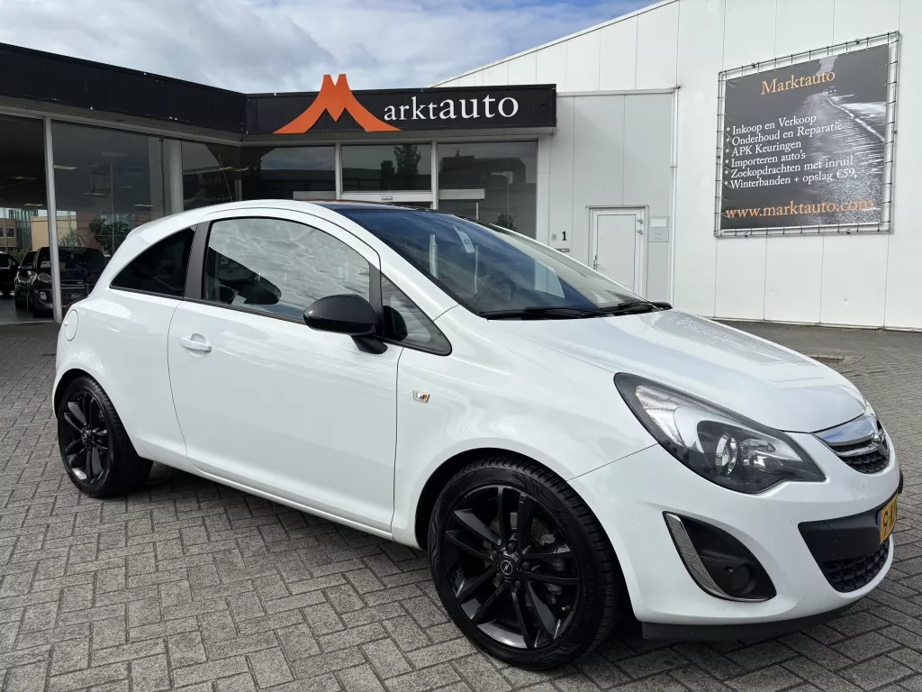 Opel Corsa 1.4 Turbo Color Edition Navi Bluetooth Cruise