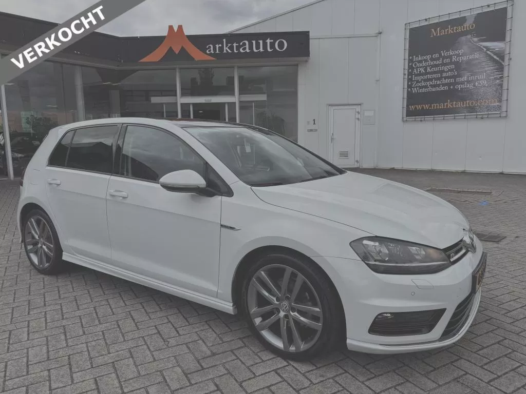 Volkswagen Golf 1.2 TSI R-Line Panorama Led Navi Cruise Pdc Stoelverwarming VERKOCHT