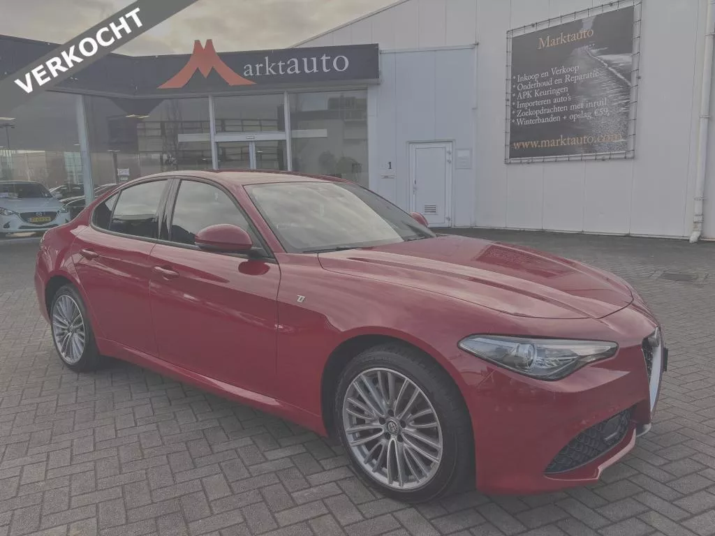 Alfa Romeo Giulia 2.0 T Veloce Ti AWD Carplay Camera Keyless Adaptive Cruise VERKOCHT