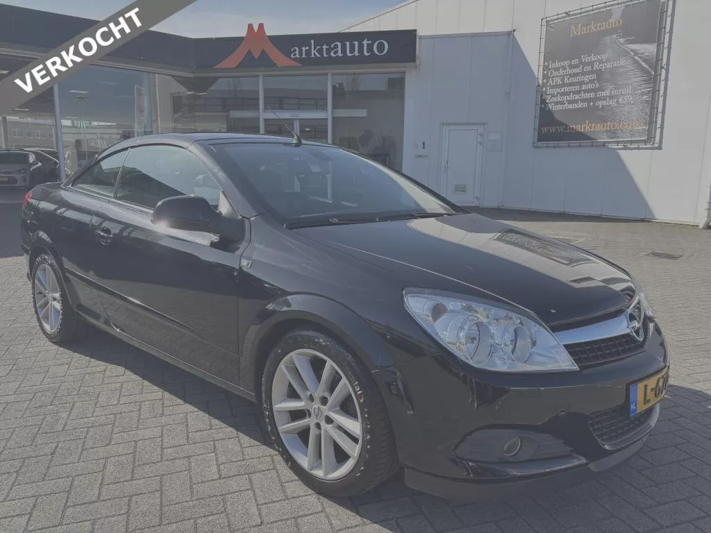 Opel Astra 1.6 Cosmo Cabrio Leder Bluetooth Climate Cruise Stoelverw pdc!! VERKOCHT