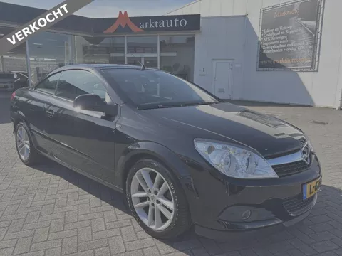 Opel Astra 1.6 Cosmo Cabrio Leder Bluetooth Climate Cruise Stoelverw pdc!! VERKOCHT