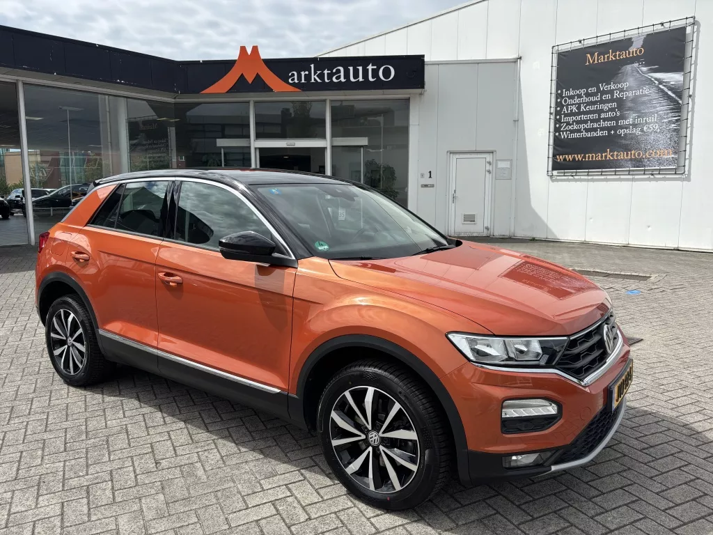 Volkswagen T-Roc 1.0 TSI Style Navi Trekhaak Carplay Stoelverwarming