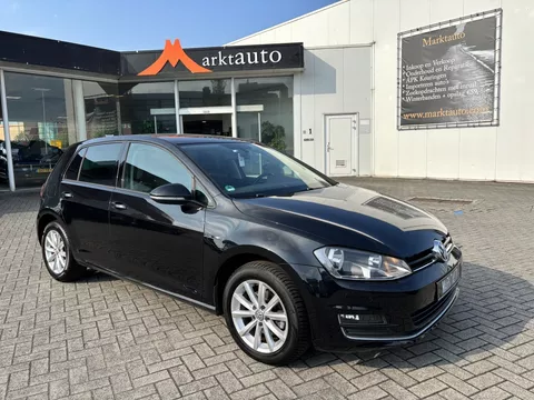 Volkswagen Golf 1.2 TSI Lounge Navigatie Cruise Climate Parkeersensoren