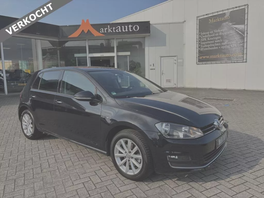 Volkswagen Golf 1.2 TSI Lounge Navigatie Cruise Climate Parkeersensoren VERKOCHT