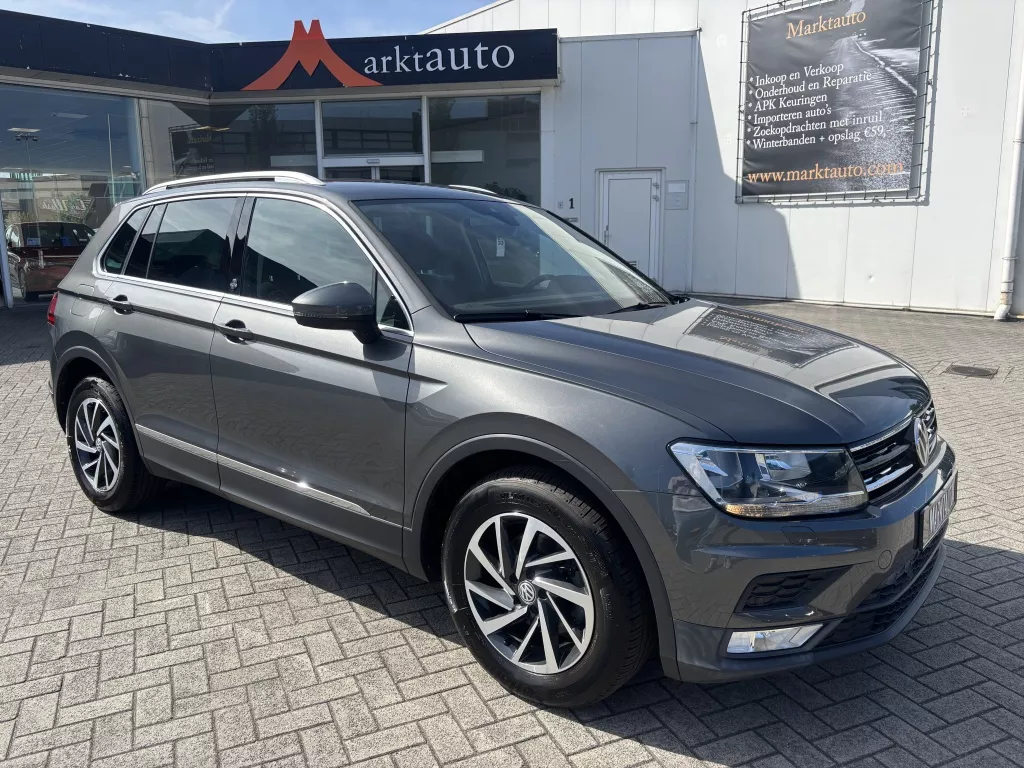Volkswagen Tiguan 1.4 TSI ACT Sound Navi Trekhaak Adaptive Cruise Stoelverwarming