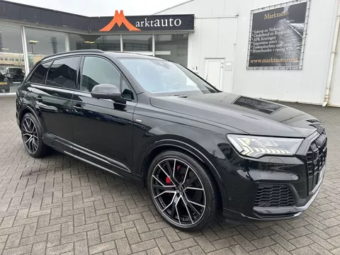 Audi Q7 55 TFSI quattro competition plus Massage 7 Persoons Panorama Headup