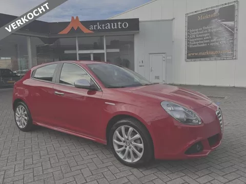 Alfa Romeo Giulietta 1.4 Turbo Turismo Climate Led Cruise Stoelverwarming VERKOCHT
