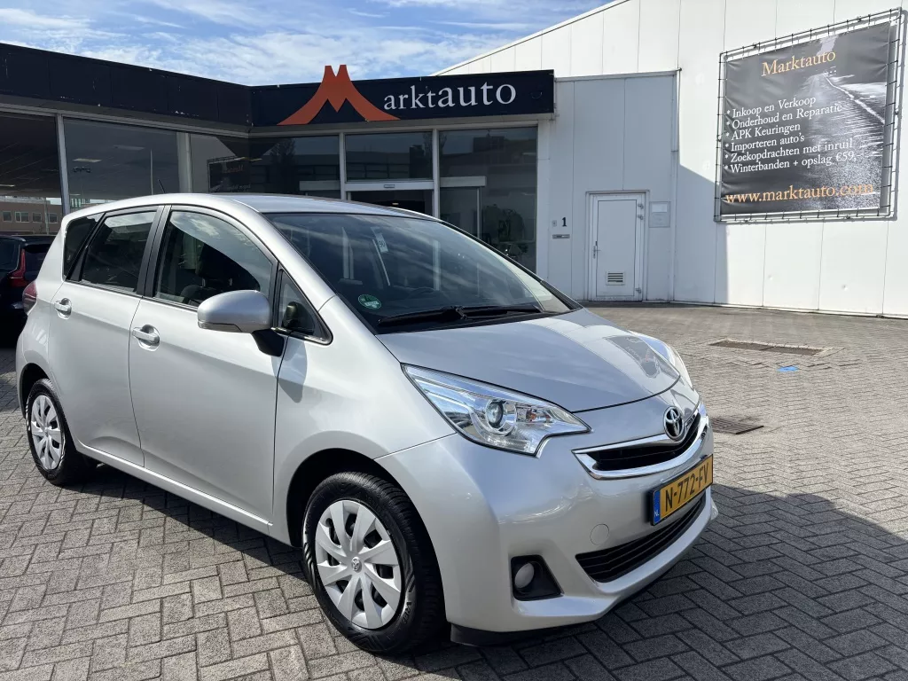 Toyota Verso-S 1.3 VVT-i Aspiration Navi Camera Cruise