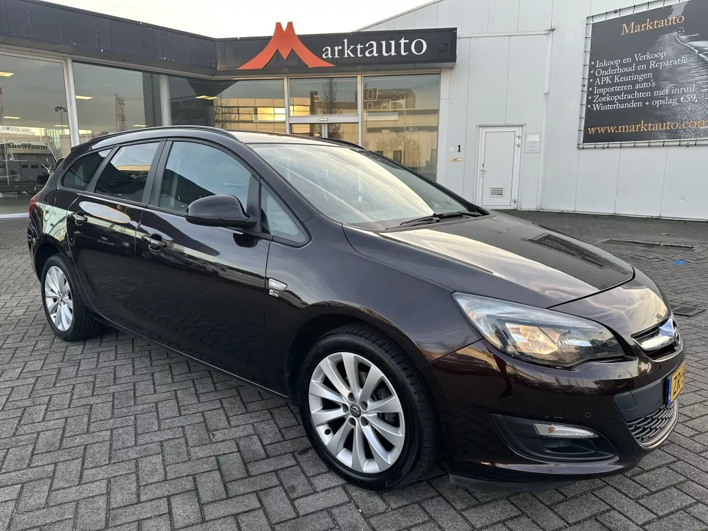 Opel Astra Sports Tourer 1.4 Turbo Sport Cruise Climate Parkeersensoren Stoelverwarming!