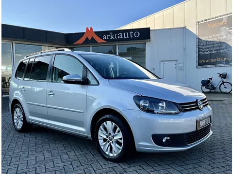 Volkswagen Touran 1.2 TSI Highline Cruise Navi Bluetooth Climate Parkeersensoren