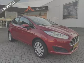 Ford Fiesta 1.0 Style met Navi en Bluetooth!! VERKOCHT