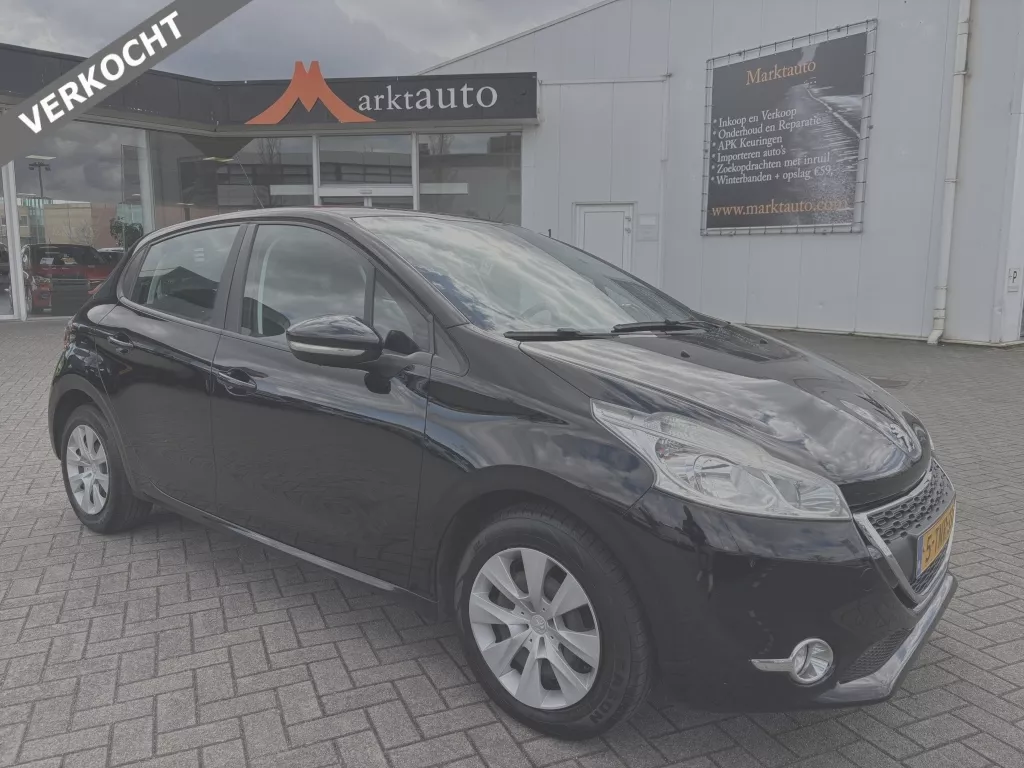 Peugeot 208 1.2 VTi Envy Navi Bluetooth Cruise Parkeersensoren VERKOCHT