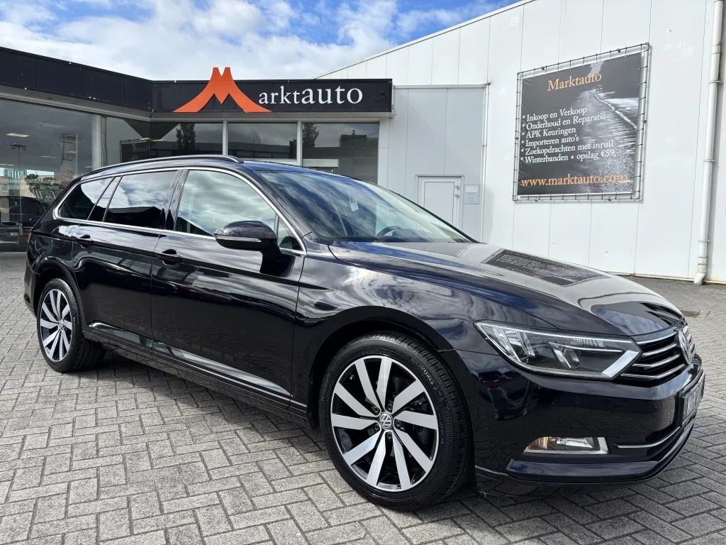 Volkswagen Passat Variant 1.4 TSI ACT Bns Ed Navi Adaptive cruise Pdc Bluetooth